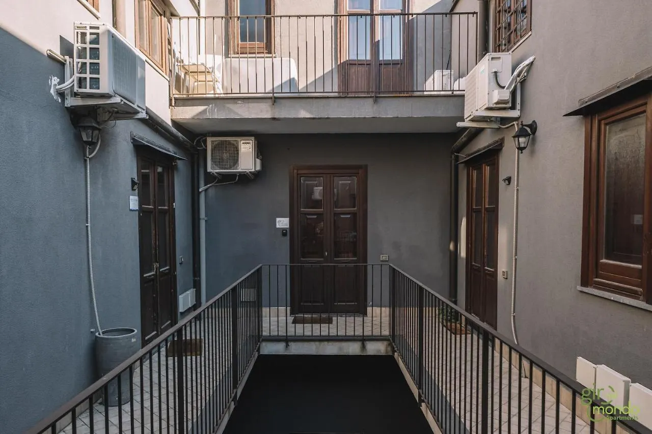 Giro Nel Mondo Apartments Catania