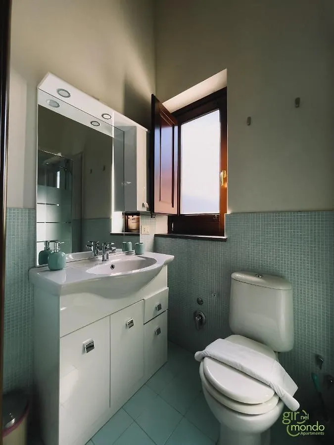 Giro Nel Mondo Apartments Catania 0*,
